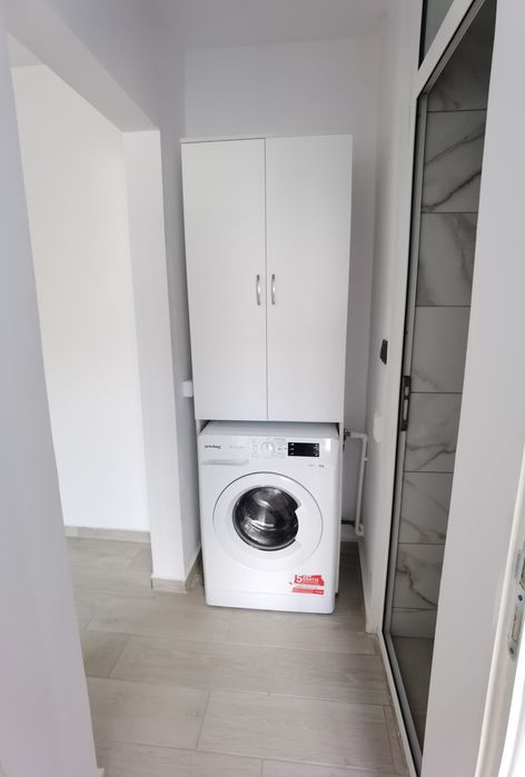 Închiriez apartament cu doua camere