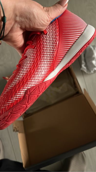 Футболтные бутсы