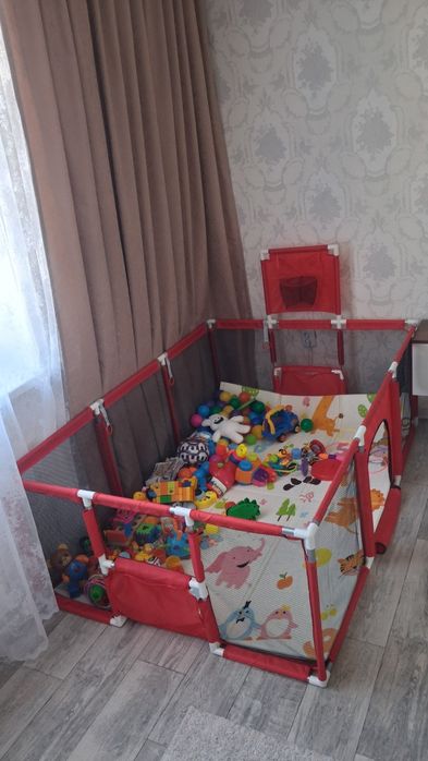 Продам манеж детский напольный