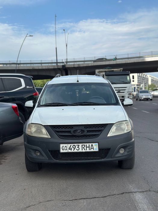Lada largus 2021