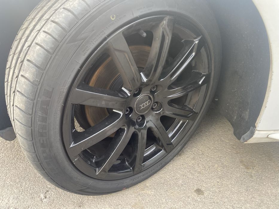 Audi A4 B8 2.0TDI S line на ЧАСТИ Ауди