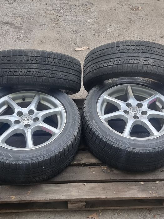 R17 диски с шинами Toyota Estima