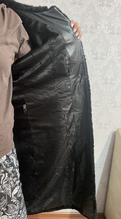 Продам Шубу 50-52 размера