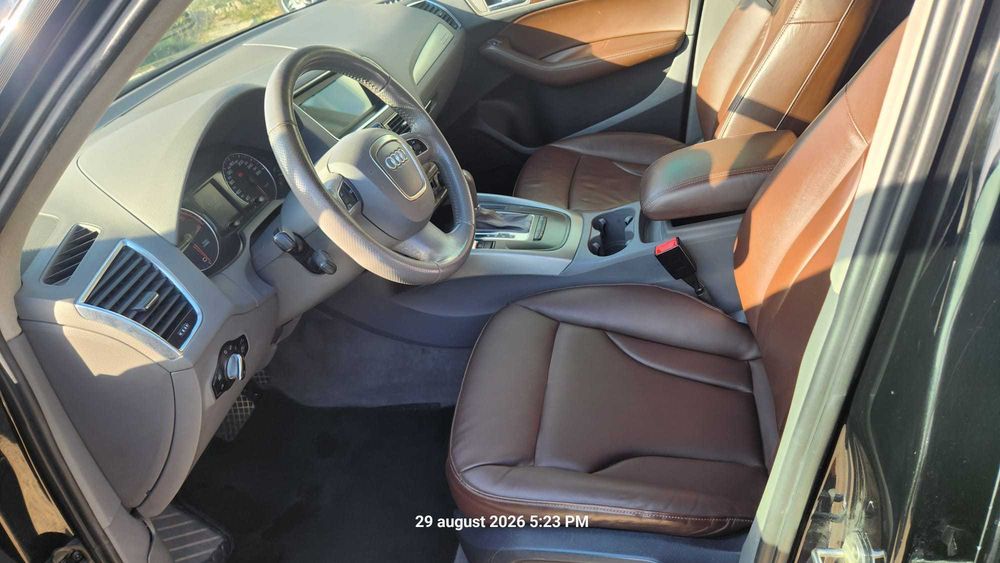 Vand  AUDI  Q5, 2011