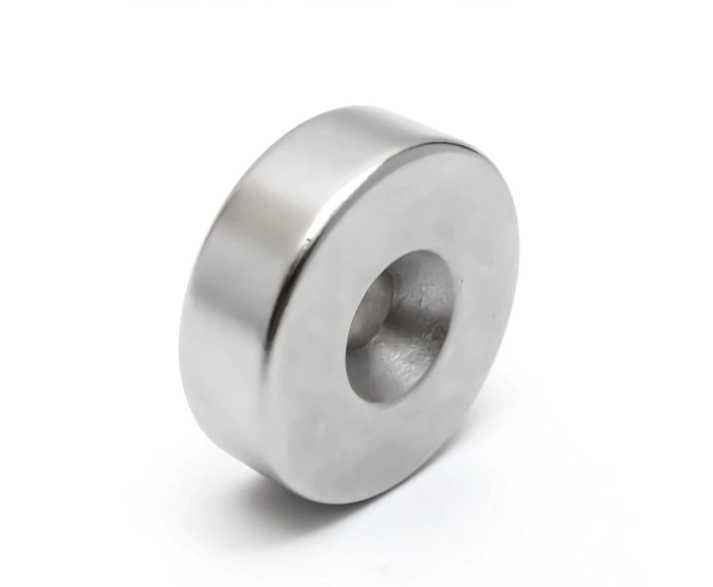 30х10 Мощни неодимови магнити с отвор 6мм. N42
