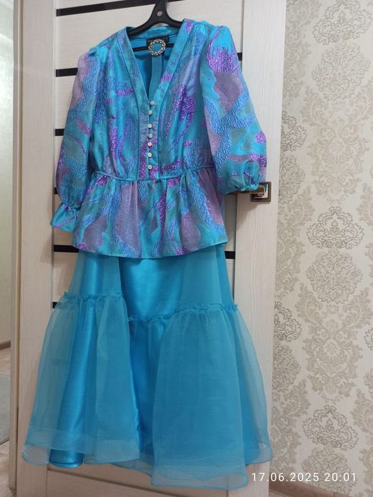 Платье вечернее.