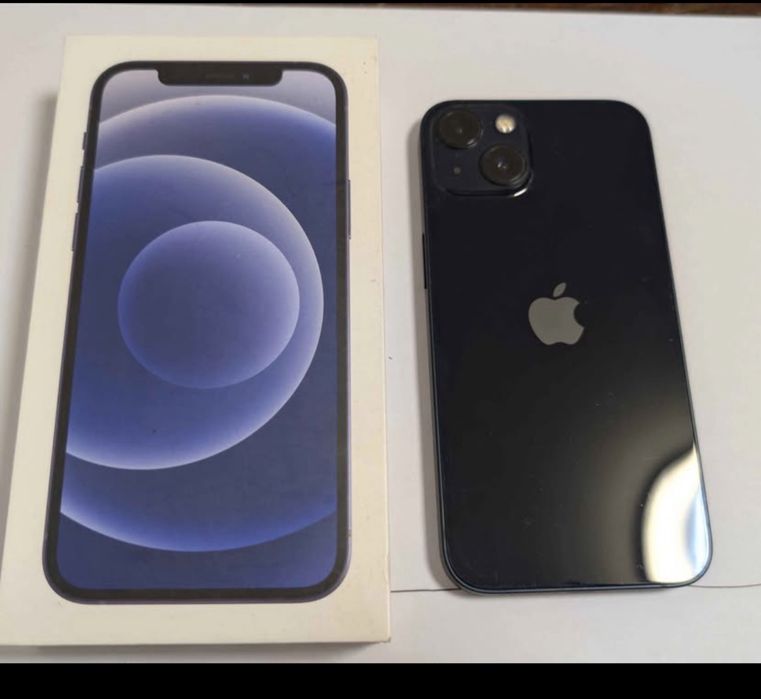 Vand sau schimb Iphone 13 128 gb impecabil.