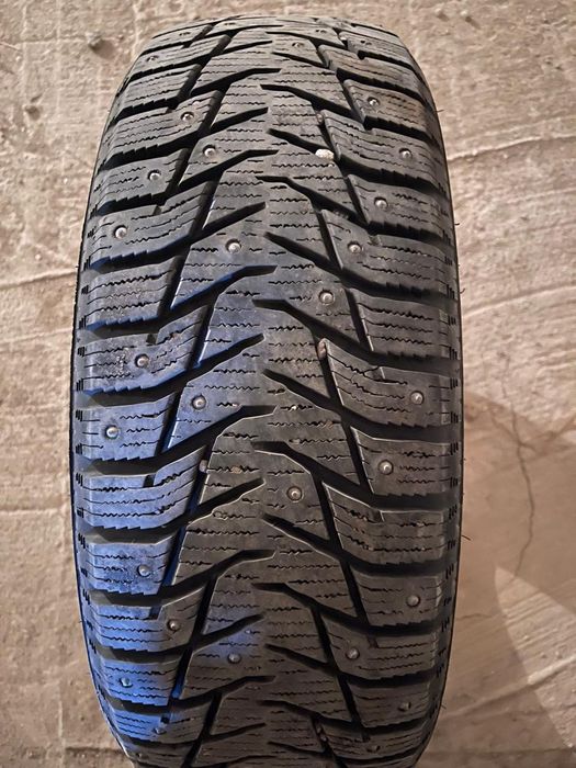 Зимний шины 215/60 R17
