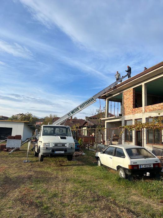 Автовишка Строителен асансьор. Мобилен Хаспел под наем.