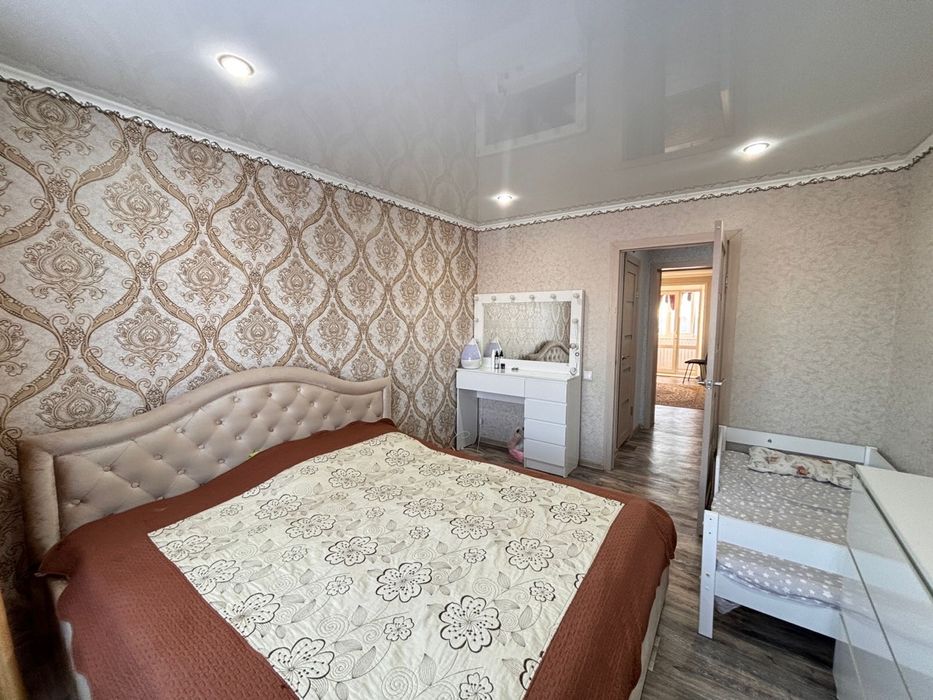 Продам 3 комнатная квартира