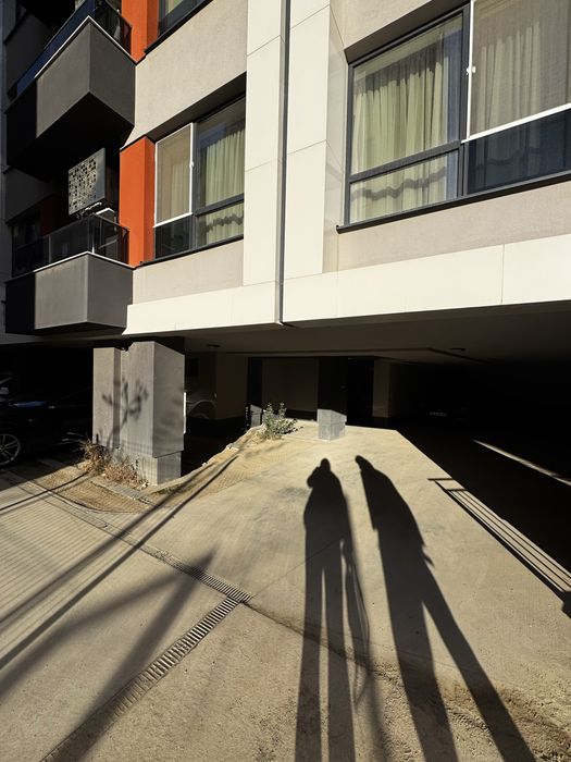 Наем на закрито парко място