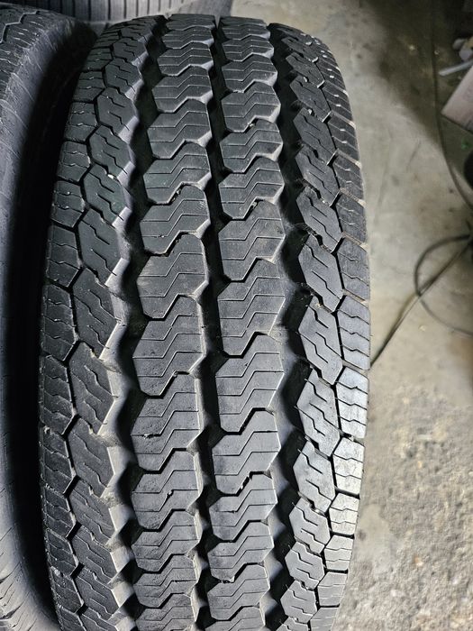 2 anvelope allseason 225 75 16C Continental