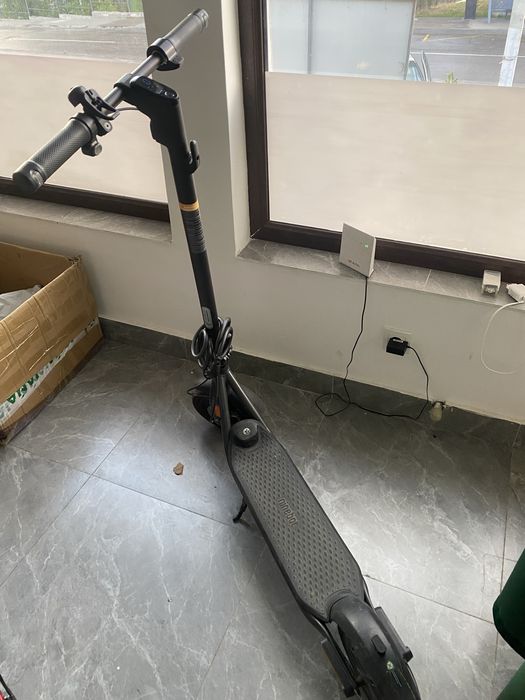 Продам ninebot F2 в идельном состояние