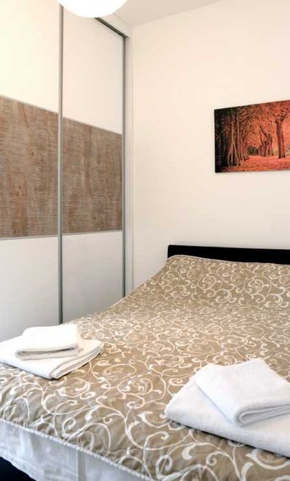 Дава се под наем Двустаен апартамент в Пловдив, Остромила - 65 кв.м за 270.3 € - Снимка #1