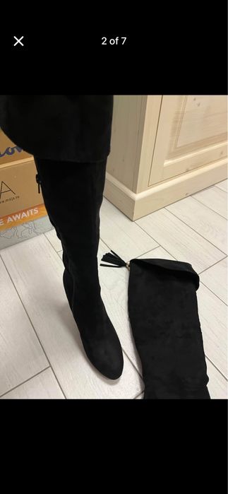 Cizme din imitatie de piele, masura 39, cu fermoar pe spate auriu si toc, super elegante