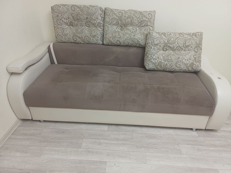 Отдам диван самовывоз