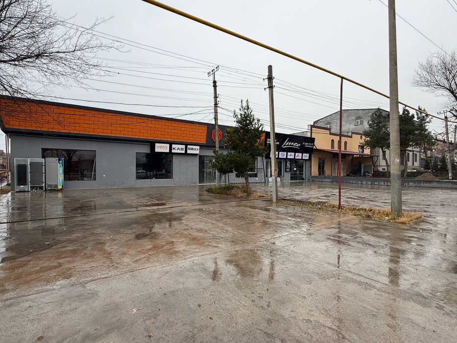 Продаётся земля углавой 9.2соток  вдоль дороги ор: ЖК Исламабад