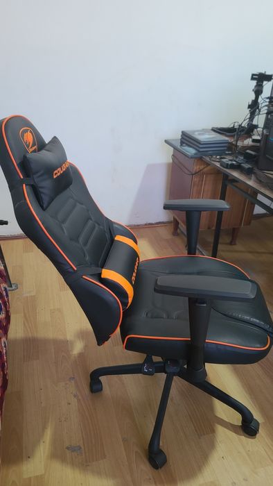 Cougar kreslo gaming