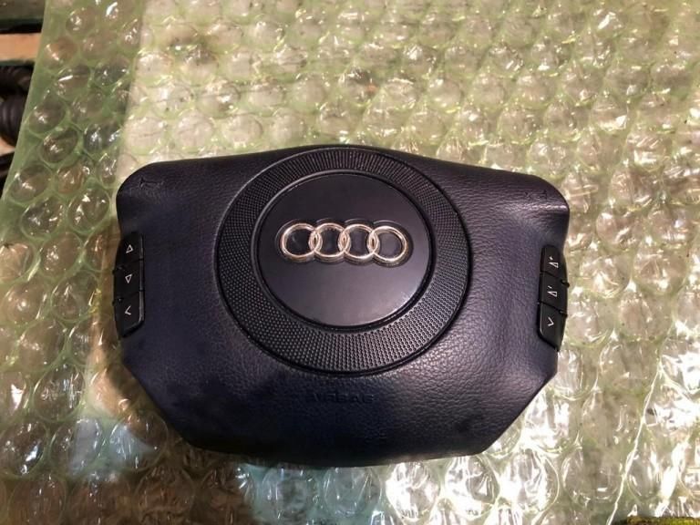 Airbag volan Audi A6 4B, C5 4b0880201af