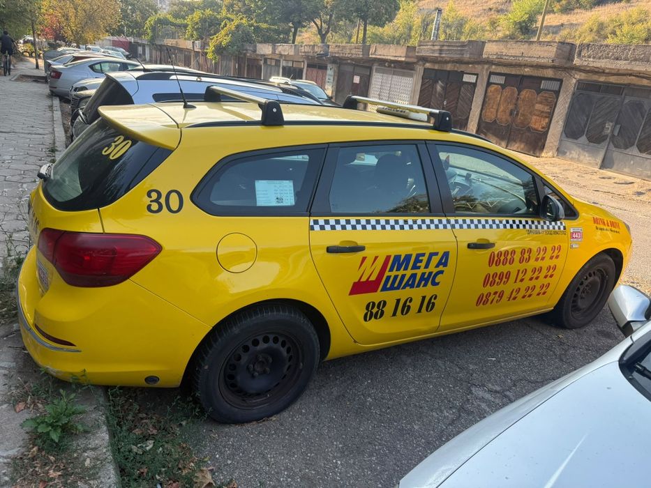 Opel Astra j sports tourer A16xer. На части.