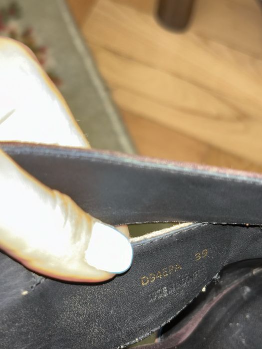 Sandale cu toc din piele intoarsa Geox