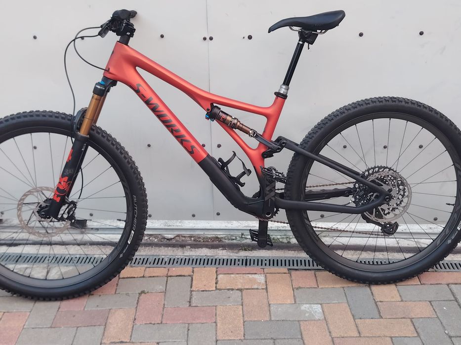 Vând bicicleta 29 er