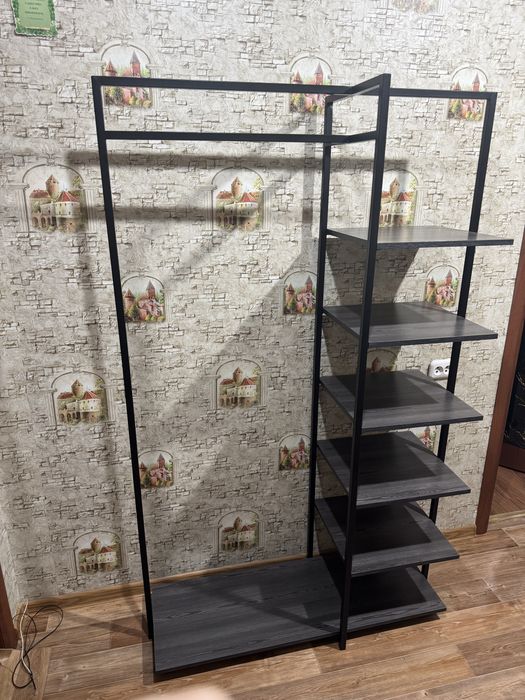 Продам стеллаж с полками