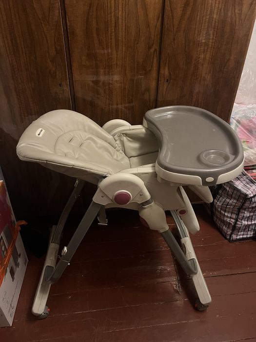 Стульчик для кормления More Kiss