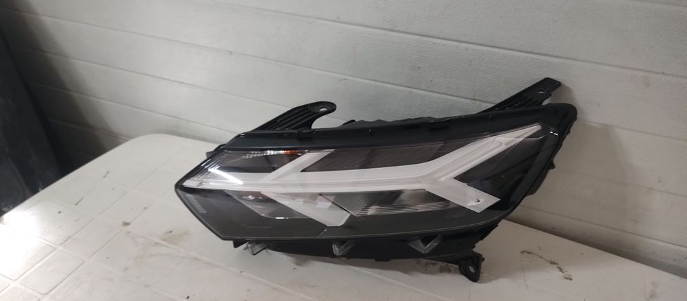 Far stânga Dacia Sandero stepway, jogger, Logan 2023-2026 cod 26060175