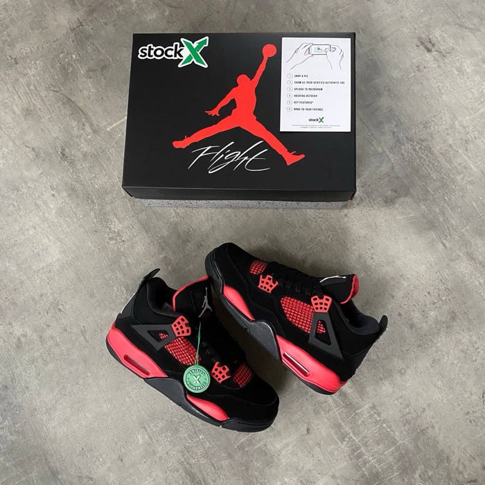 Air Jordan 4 Retro “Red THUNDER”