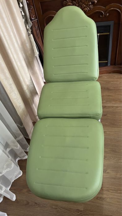 Продам кресло косметологическое
