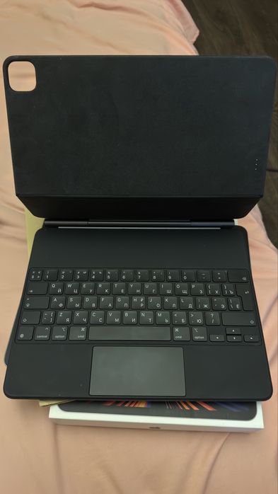 Клавиатура Apple Magic Keyboard для iPad 12.9