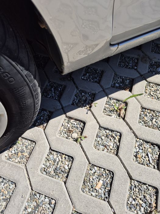 vînd ford focus an 2011