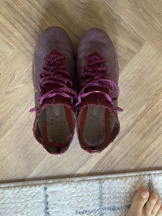 Футбольные бутсы