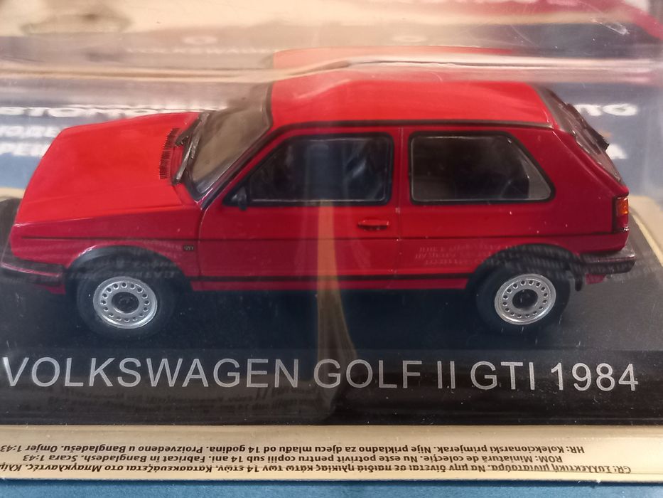 колекционерски метални колички 1;43