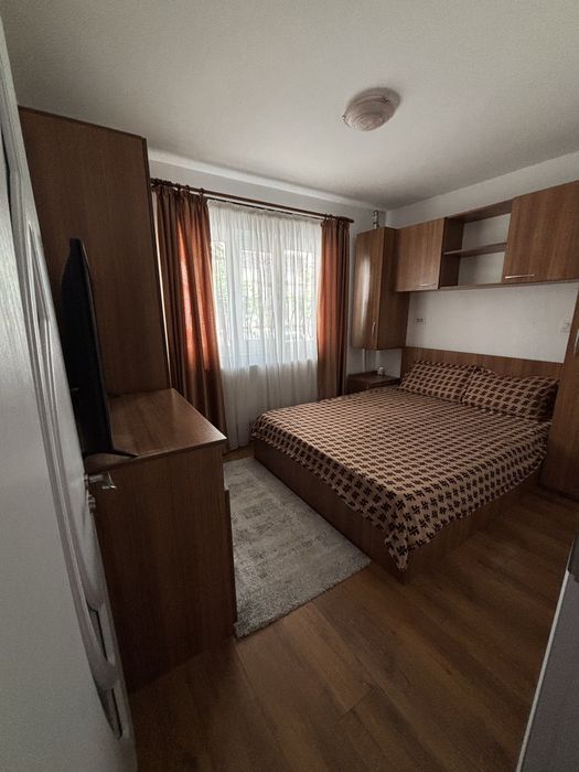 Vând apartament 2 camere parter inalt poarta 6