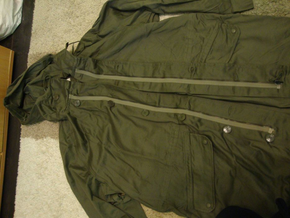Непромокаемо и непропускащо вятър яке/шуба.