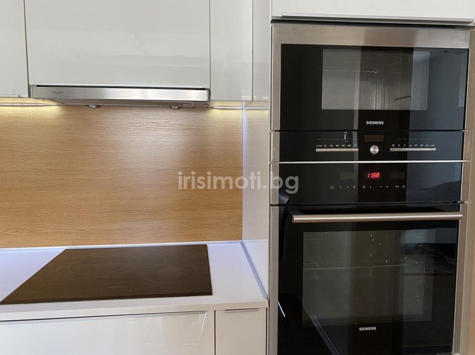 Дава се под наем Тристаен апартамент в София, Център - 82 кв.м за 947.58 € - Снимка #1