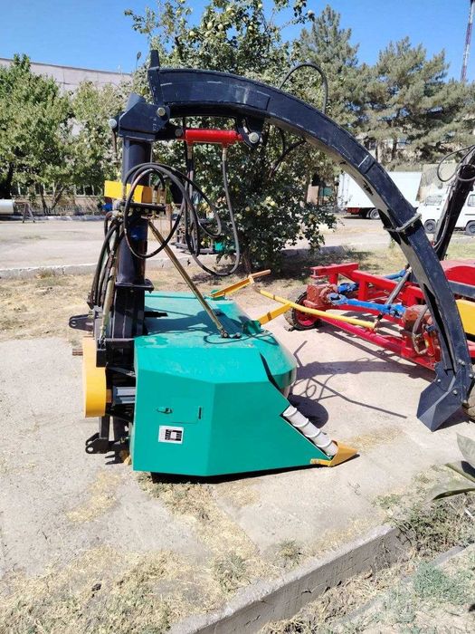 Кукурузная жатка 4SB-1800