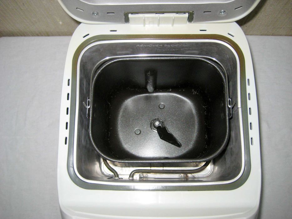 Хлебопечка Tarrington House оригинал отличном почти новым состоянии!