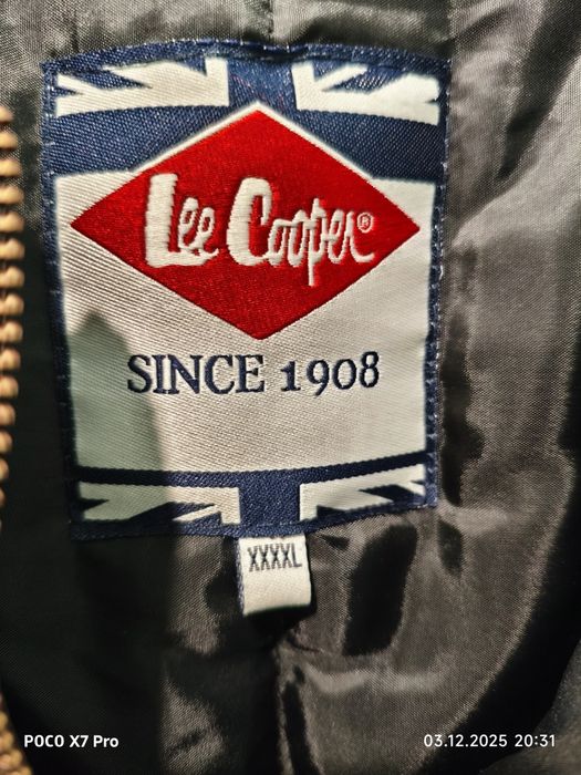 Продавам яке бомбър Lee Cooper