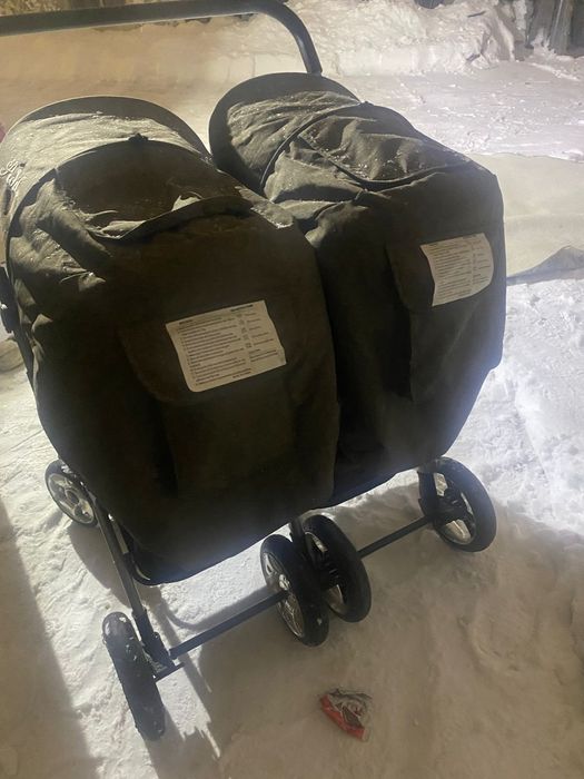Продам коляску для двойни