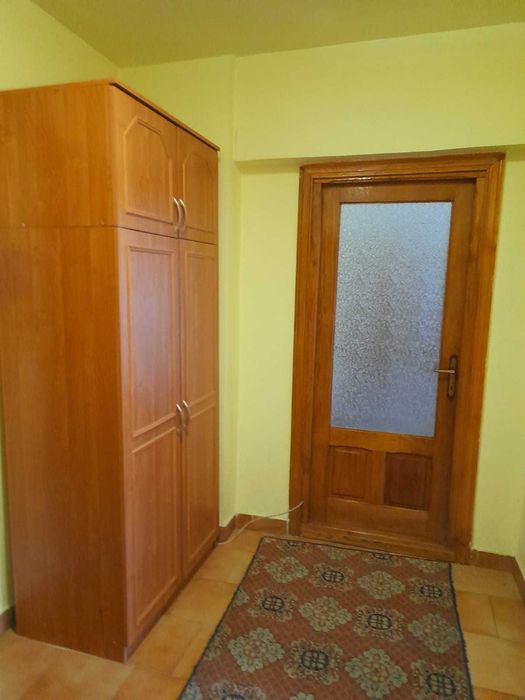 Apartament luminos si spatios langa Spitalul Judetean, cu centrala proprie