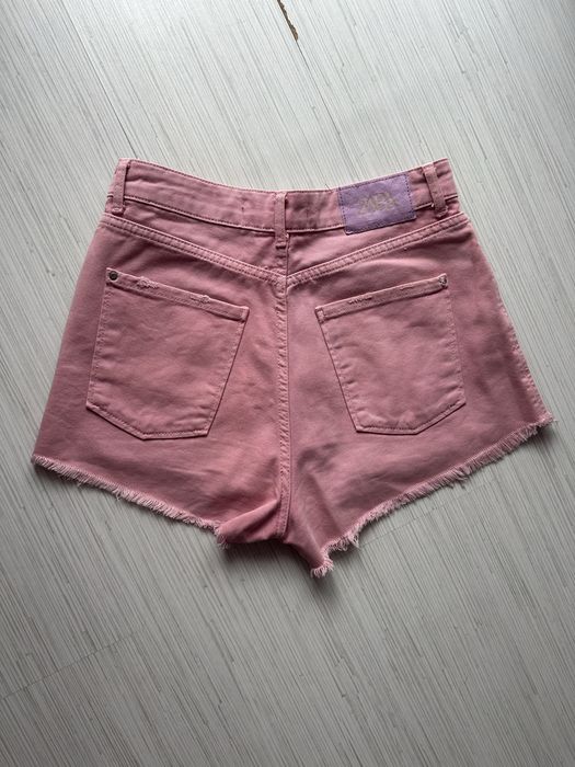 Къси панталони Zara в сиво и розово