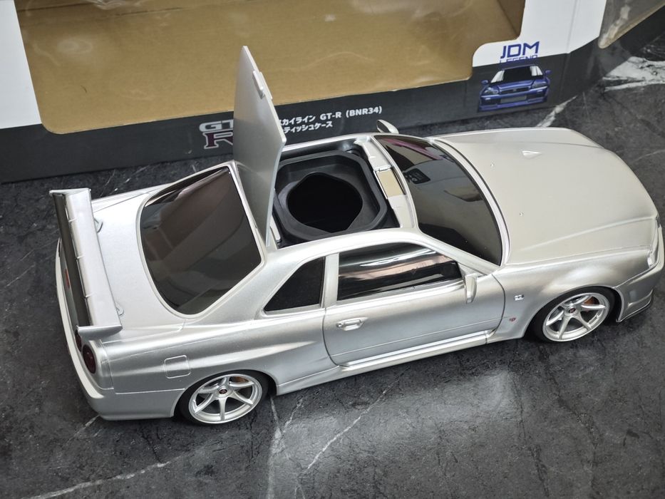 Nissan Skyline R34 / Кейс для салфеток