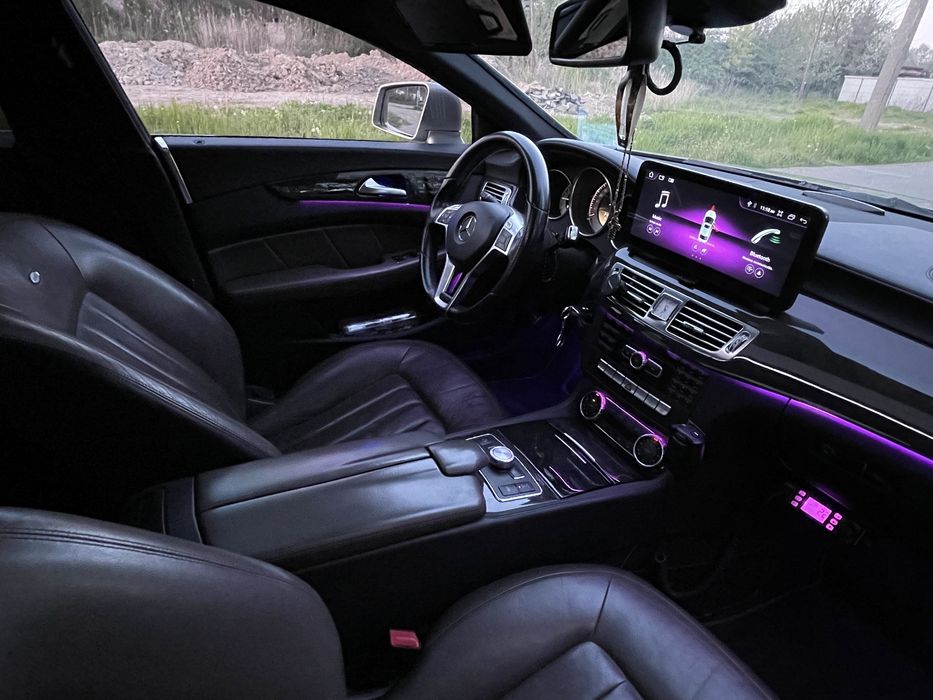 Mercedes CLS / tableta / ambilight / vopsea originala