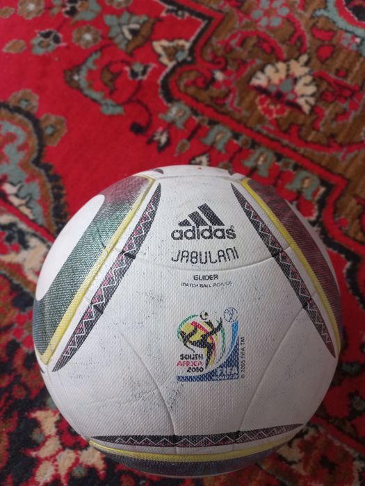 Продам оригинал мячь