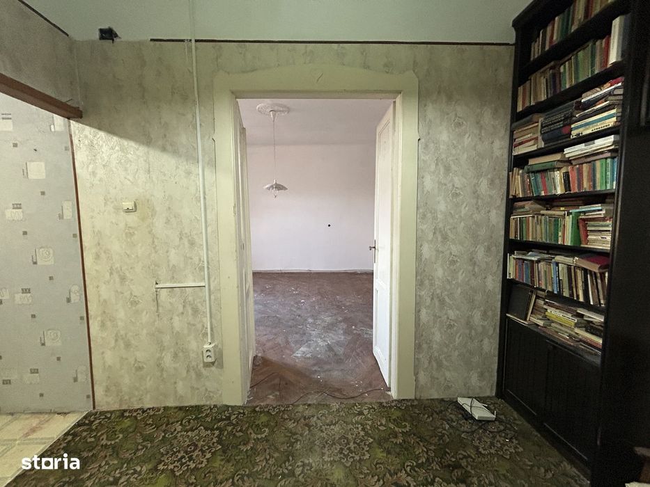 Vand apart.3 cam.st.181 mp., zona Ceaikovschi,et.2/2,acoperis nou