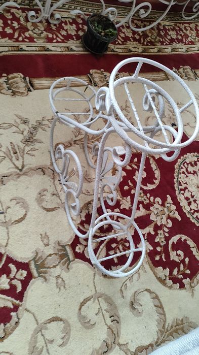 Для домашних цветов продам