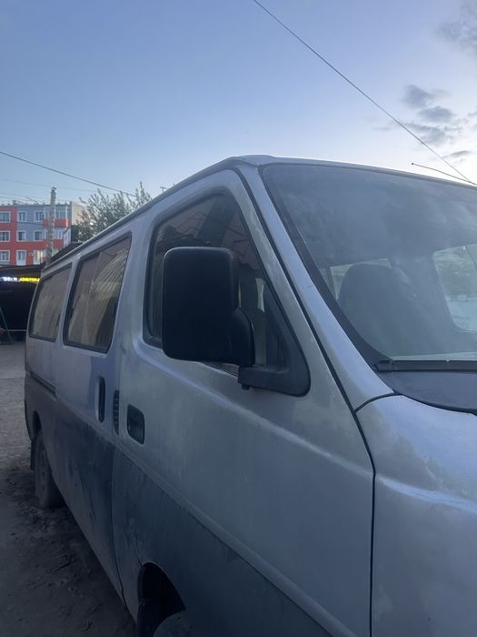 Nissan Urvan  ниссан урван